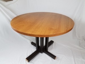 circle kitchen table                    