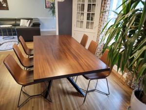 custom mahogany dining table minneapolis custom furniture 